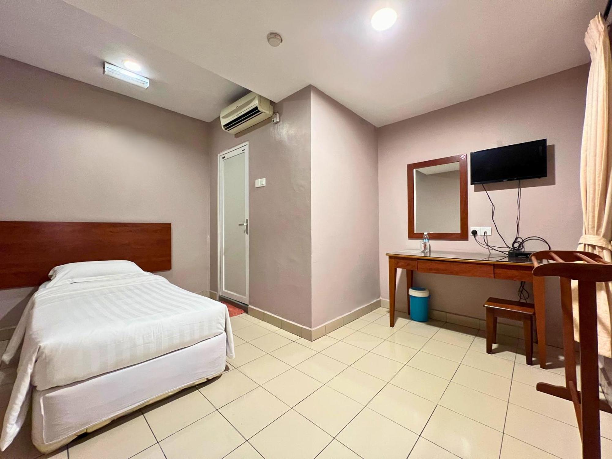 Tropicana Hotel Gemas Buitenkant foto