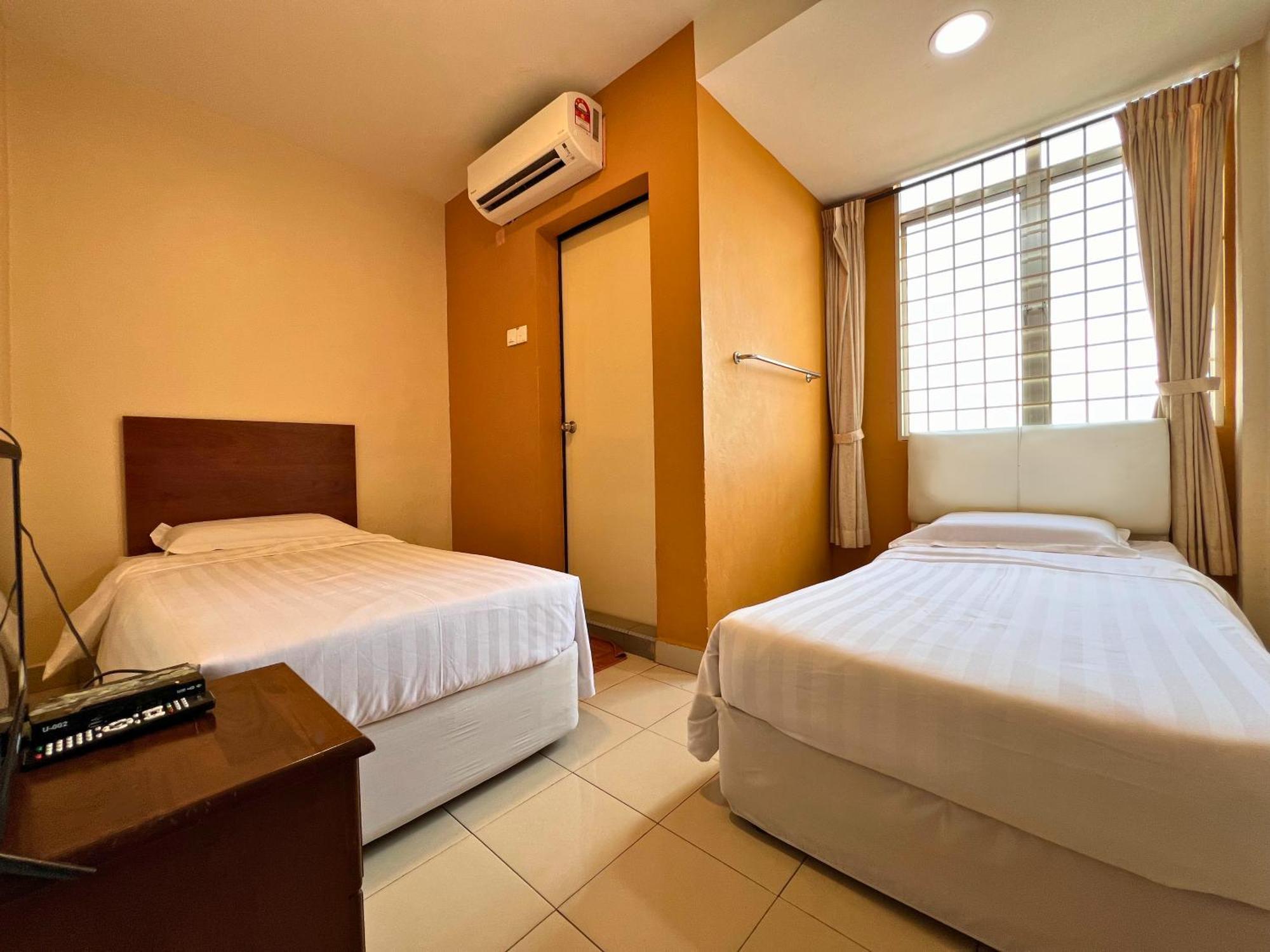 Tropicana Hotel Gemas Buitenkant foto